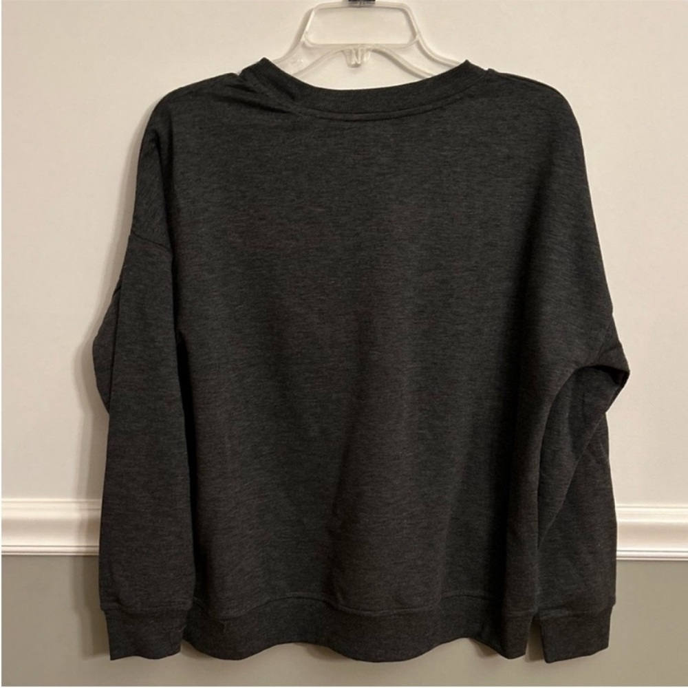 Women’s Rae Dunn Charcoal Grey Sweatshirt with Ankle Socks Size Small - Picture 4 of 11